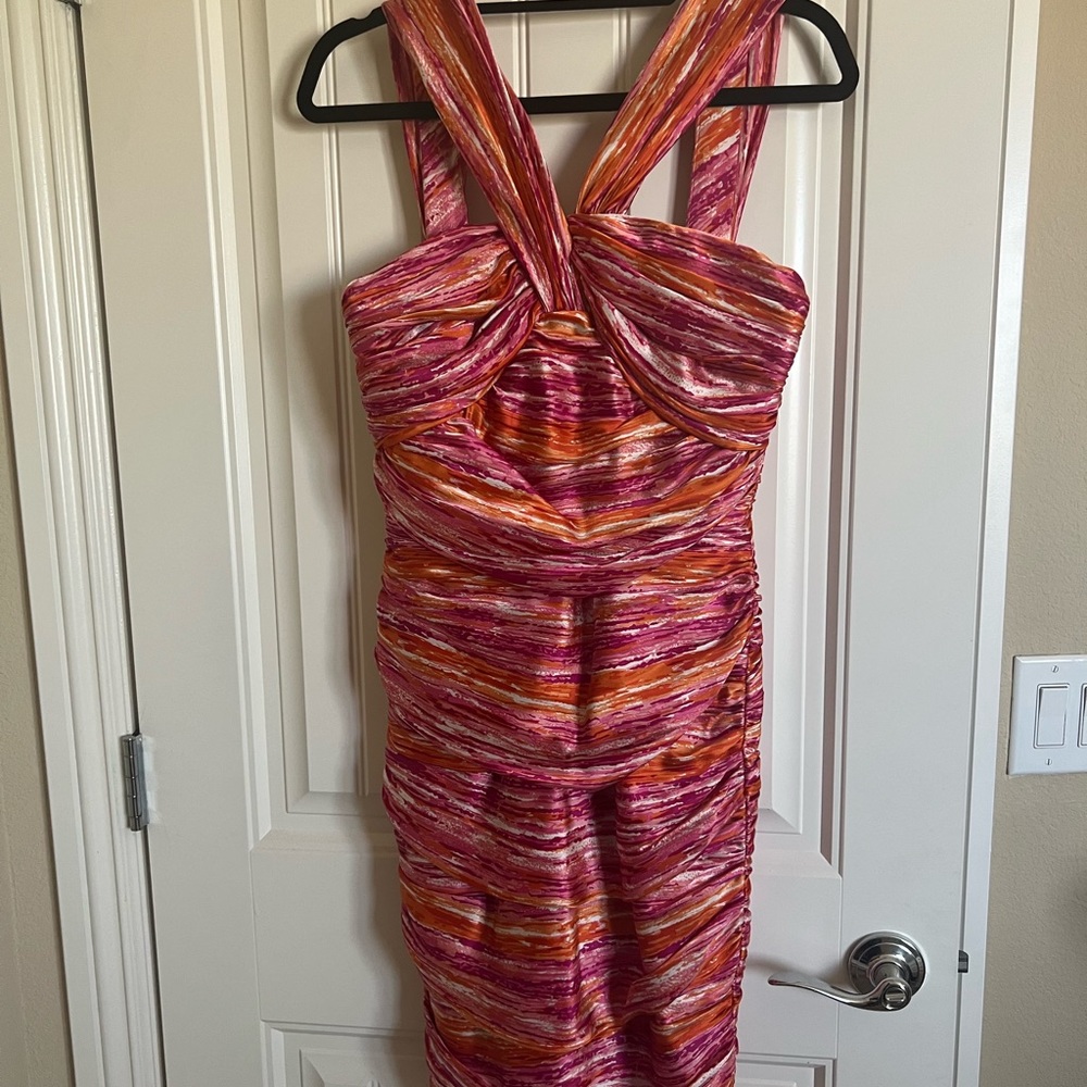Amazing Formal Party Event dress. Silk fully lined with built in support.